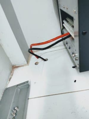 bộ lưu điện sạc không vào